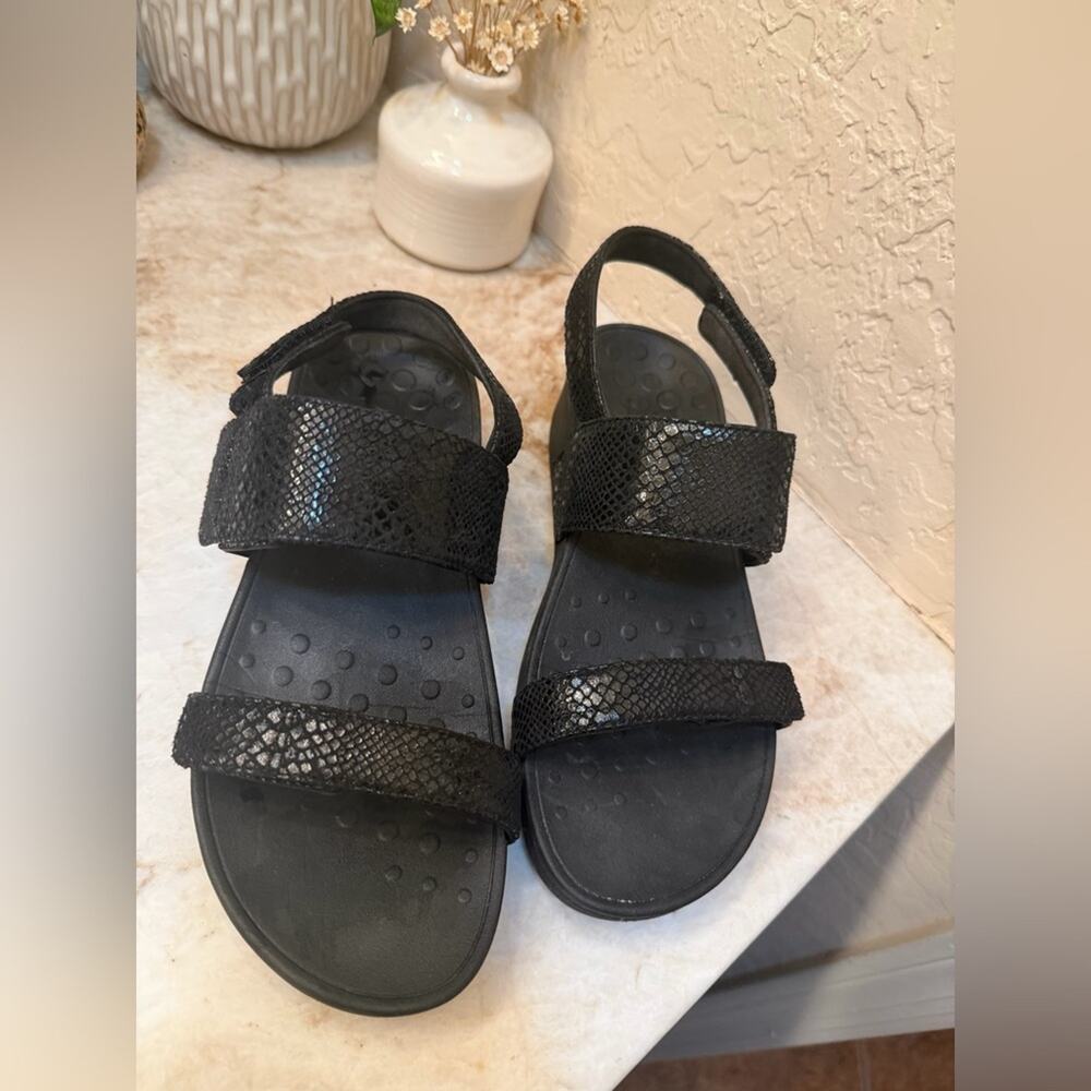 Vionic Bolinas snakeprint cushioned sandals Sz 8.5